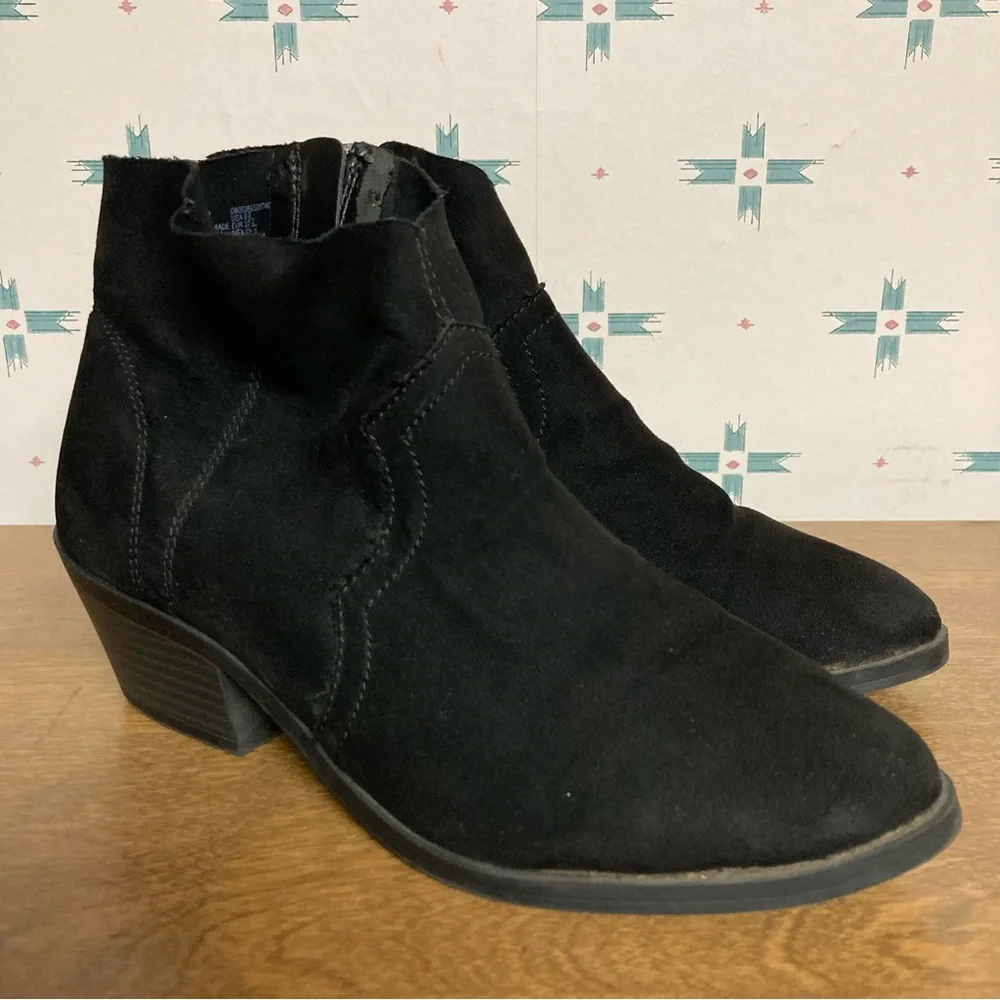 5/$15 Time and True Black Western Style Ankle Boots 6.5
